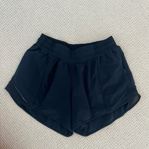 Lululemon Hotty Hot Low Rise Short - Picture 2 of 4